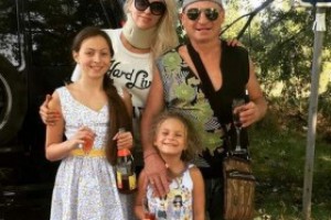 Оля Полякова впервые показала свою семью