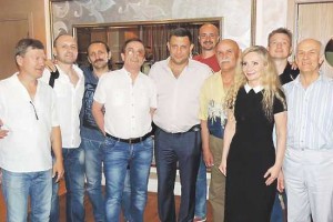 Коллектив ВИА «Лейся, песня» выступил с концертом в Донецкой республике