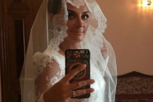 Елена Ваенга и ее музыкант скрепят отношения узами брака