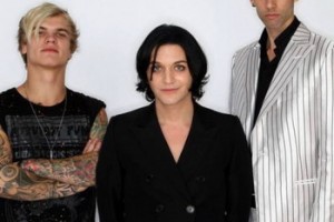 Placebo начали новый тур с отмены концерта (Видео)