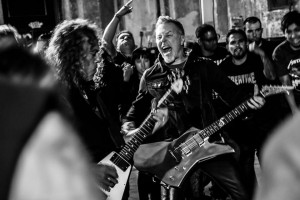 Metallica выложли фото со съемок нового клипа