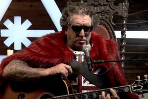Гитарист Sex Pistols выпускает автобиографию