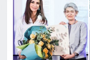Певица Зара получила звание «Артист мира»