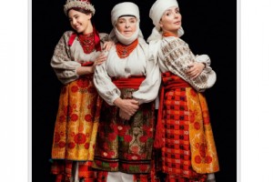 Звездные красавицы примеряли старинные украинские наряды