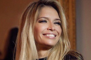 Вера Брежнева благодаря мошенникам стала лицом поддельной косметики