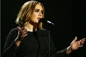 Адель стала «Артисткой года» по версии Billboard