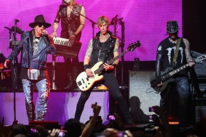 Цена билета на концерт Guns N'Roses в Италии превысила €1 тыс. 
