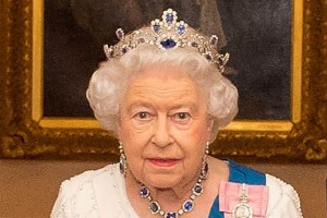 Сайт британской королевской семьи сообщил о смерти 90-летней королевы Елизаветы II