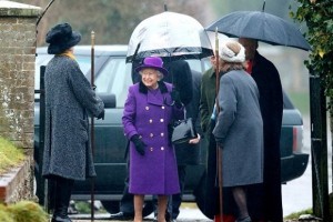 Королева Елизавета II посетила воскресную службу в Флитчеме