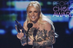 Дженнифер Лоуренс и Бритни Спирс получили People's Choice Awards !!!*