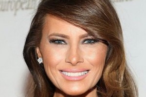 Памела Андерсон подарит Меланье Трамп шубу из русского эко-меха