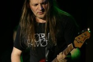 Скончался бас-гитарист Гарика Сукачева, «Лицея» и «Лиги блюза»