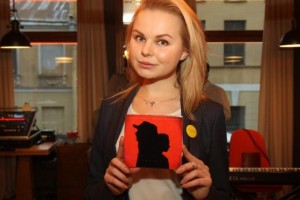 Экс-солистка «Ленинграда» Алиса Вокс записала свой первый мини-альбом 