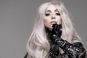 Леди Гага выступит вместо Бейонсе на фестивале Coachella