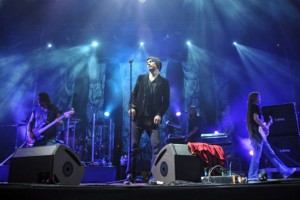 Музыканты группы HIM решили уступить дорогу молодым