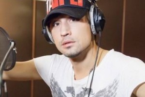 Дима Билан побрился налысо