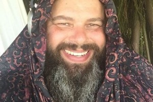 Максим Фадеев преподнес жене "миллион" алых роз