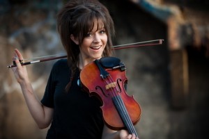 Новый клип Линдси Стирлинг (Lindsey Stirling) — Hold My Heart