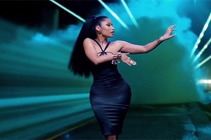 После теракта, Ники Минаж вырезала из клипа сцены на Вестминстерском мосту