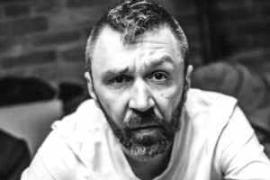 Шнуров показал, каким стильным был 20 лет назад