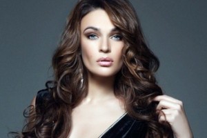 Алену Водонаеву унизили за трусы-парашюты