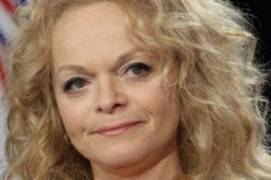 Лариса Долина преобразилась до неузнаваемости