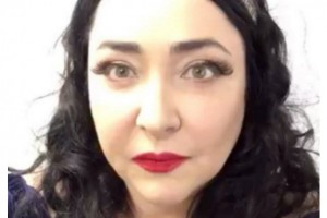 Лолита Милявская сверкнула грудью