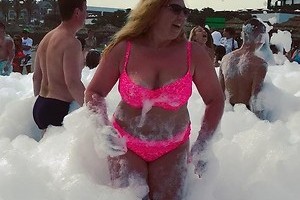 Невероятно постройневшая Екатерина Скулкина показала фото в бикини