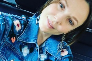 Джанабаева сняла обручальное кольцо и спровоцировала разговоры о разводе с Меладзе