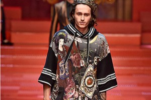 Майли Сайрус высказала недовольство Dolce & Gabbana