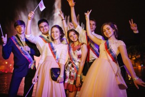 Твой лучший выпускной! В компании Егора Крида, Глюкозы и Басты!