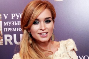 Ксения Бородина шокировала поклонников опухшим лицом без макияжа