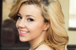 НОВЫЙ ЭТАП В ТВОРЧЕСТВЕ ЮЛИАННЫ КАРАУЛОВОЙ