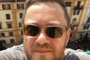 Владимир Иванов борется со страхом песней