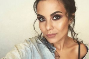 .Не узнать: Настя Каменских сменила прическу и надела комбинезон не по размеру