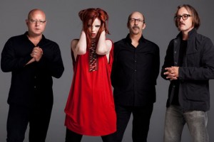 Новый клип группы Garbage — No More Horses