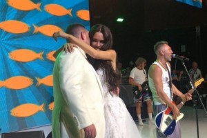 На помпезной свадьбе самарского миллионера выступали Шнур и Гагарина