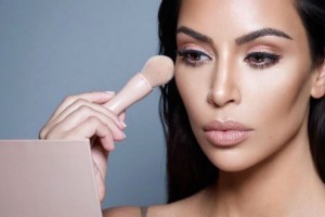 Ким Кардашьян выложила трогательное фото с дочкой