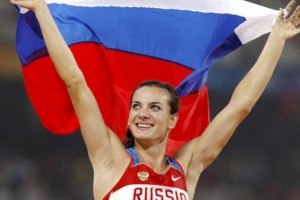 Исинбаева показала фанатам округлившийся живот