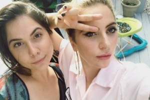Леди Гага выложила милое фото с мамой и бабушкой