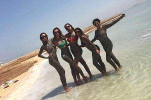 Ирина Шейк удивила откровенными фото с отдыха