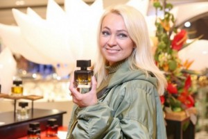 Яне Рудковской посоветовали сходить к косметологу перед венчанием