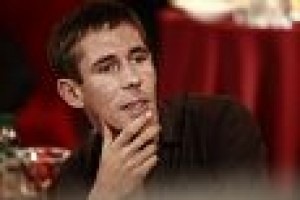 Дочь Алексея Панина разместила ролик с участием "пьяного" разъяренного отца.