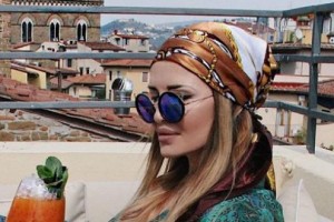 Секс-символом Instagram стала 49-летняя бабушка