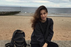 Виктория Дайнеко обрушила гнев на бывшего мужа из-за фотографии их дочери, попавшей в Сеть