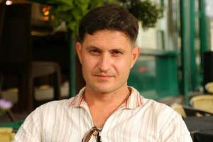 Украинский актер и режиссер сделал сюрприз в прямом эфире для девочки на инвалидной коляске