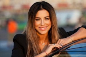 Исполнительница Ани Лорак показала откровенные образы на съемках нового клипа на песню "Новый бывший" - кадры читайте подробнее на сайте "Российский Диалог