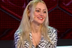 Экс-избранница Криса Кельми защищает его имущество от наследников
