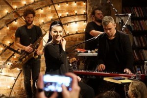 Ёлка и Евгений Маргулис поздравили букву Ё в «Квартирнике»