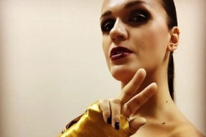 Певица Слава напилась с мамой перед операцией